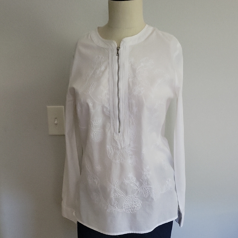 Nine West White Mandarin Collar Blouse, Wrap-tie Sleeves & Embroided Design. Siz
